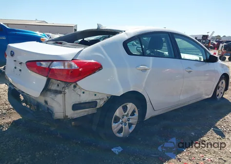 2016 Kia Forte Lx из США, поврежденный, VIN KNAFK4A64G5572326